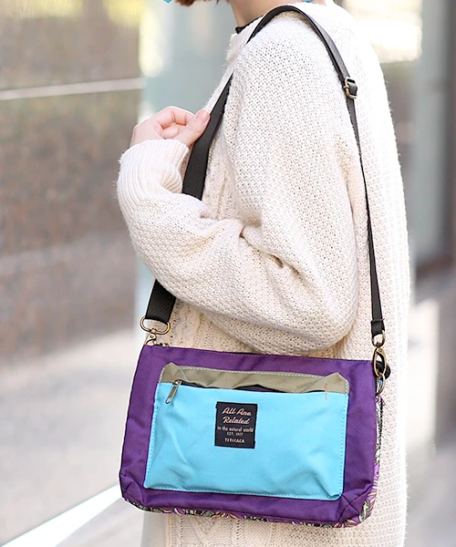 【極美品】PEZZETTINO ショルダーバック マルチプルポケットショルダー / ショルダーバッグ・ボディ