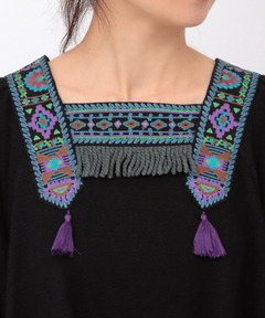 チチカカ |タッセル刺繍プルオーバー