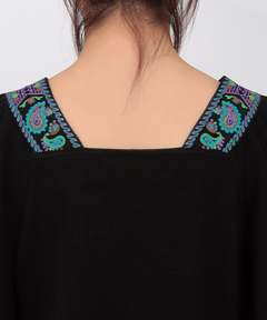 チチカカ |タッセル刺繍プルオーバー