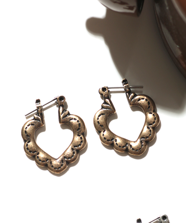 チチカカ |アンティークハートピアス