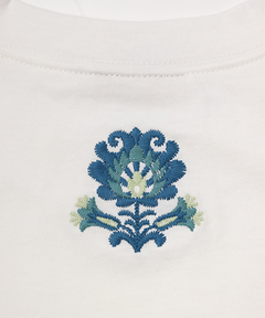 チチカカ |バックネック刺繍Tシャツ