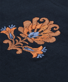 チチカカ |バックネック刺繍Tシャツ