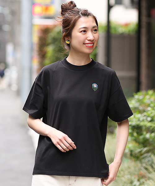 ワンポイントフラワー刺繍Tシャツ / Tシャツ・カットソー | エスニック