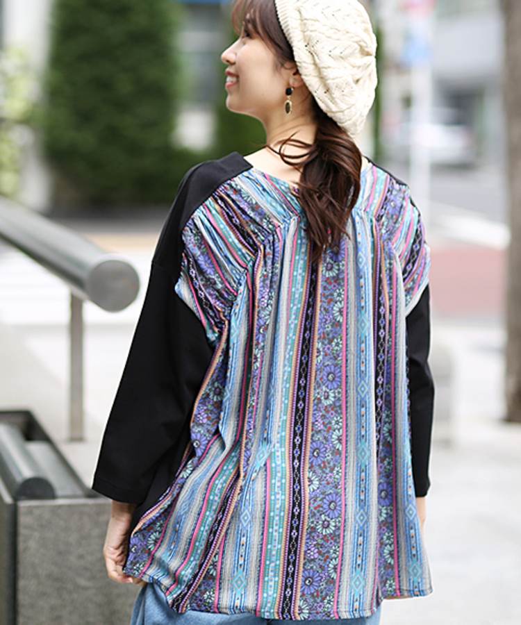 チチカカ |パッチストライププリントプルオーバー