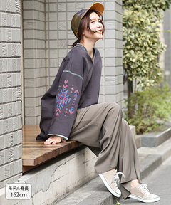 チチカカ |配色裏毛ナバホ刺繍プルオーバー