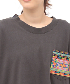 チチカカ |フェアトレードコットンドルマンポケット刺繍プルオーバー