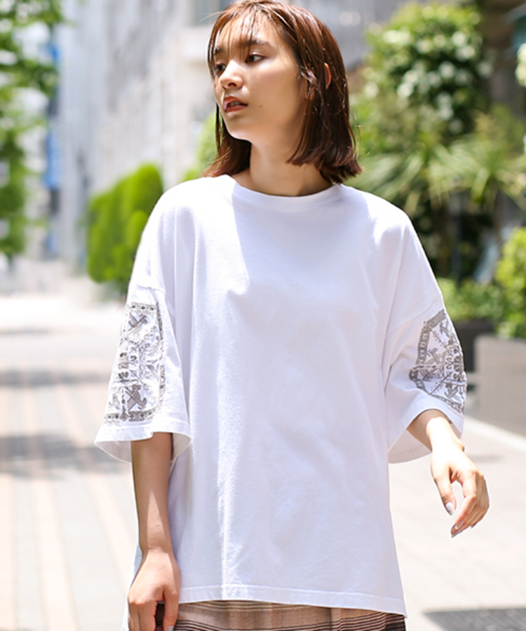 コットンジャージオーバーサイズTシャツ刺繍＆ロゴプリント入り FOLLOWIN tシャツ 「UNISEX」「MD Pick」「サテンジャージ