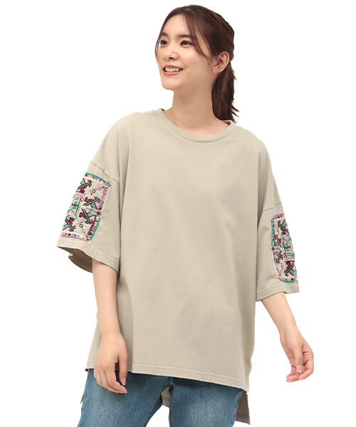 i_s様シャツeaリピ様お値引値段 フェアトレードコットン袖刺繍Tプルオーバー / Tシャツ