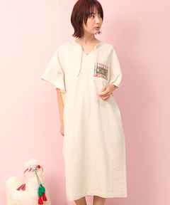 チチカカ |フェアトレードコットンミニ裏毛ポケット刺繍ワンピース