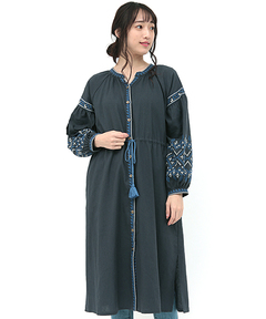 チチカカ |クロス刺繍ガウンワンピース