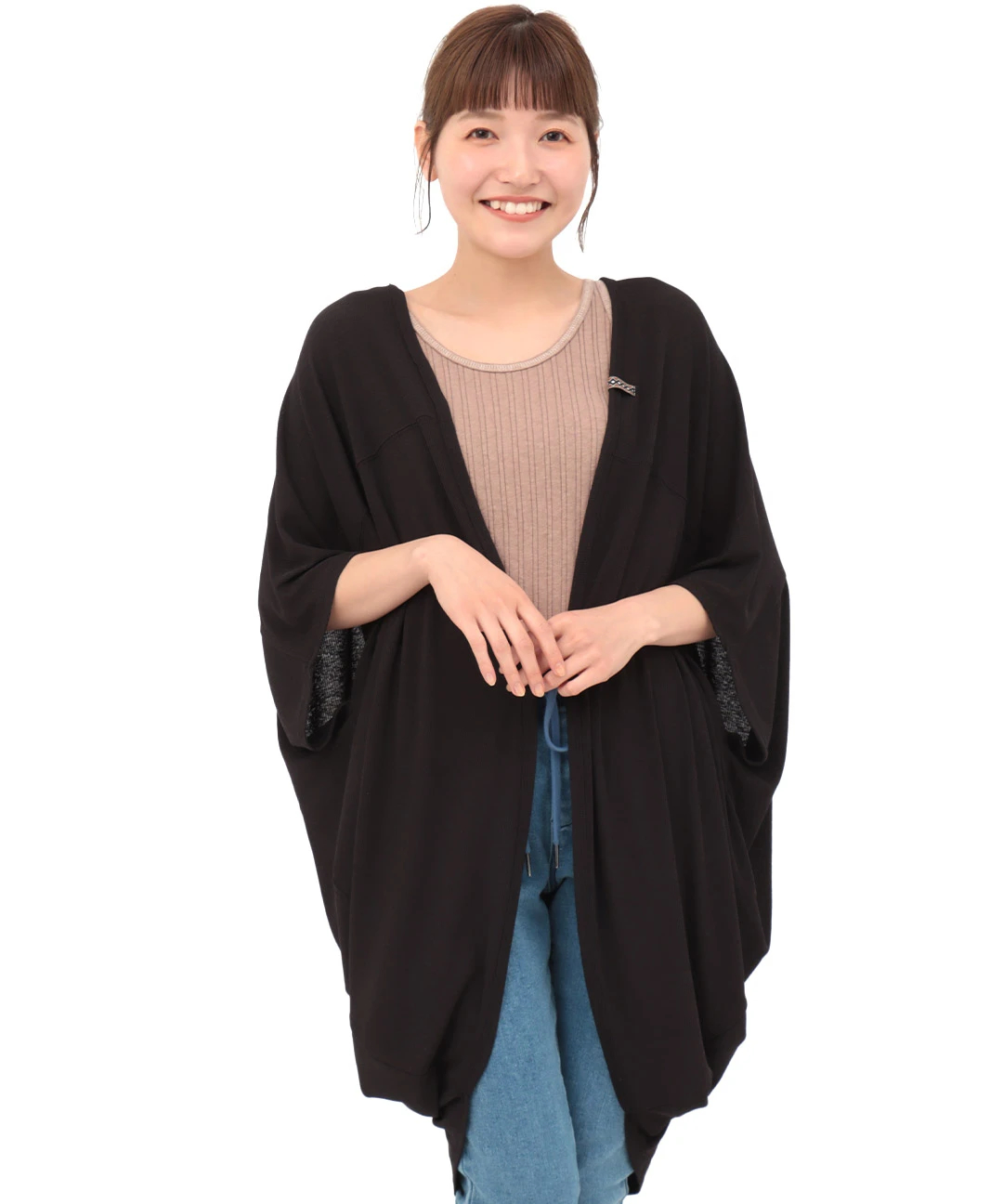 美品 クラシカ アルチザン 羽織り ニットカットソー生地ロングカーディガン 炭黒 セール】【mily bilet】街中で目を惹く、洗練されたデザイン