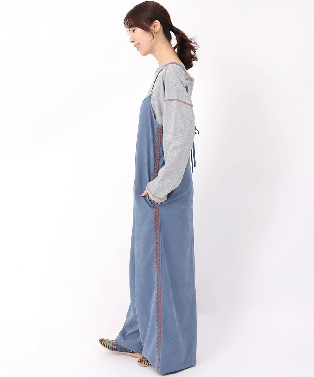 Rico 刺繍デニムサロペットパンツ【5月12日(月)15時までの限定