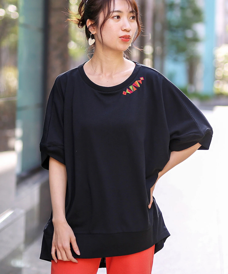 チチカカ |ドルマンコクーン刺繍プルオーバー