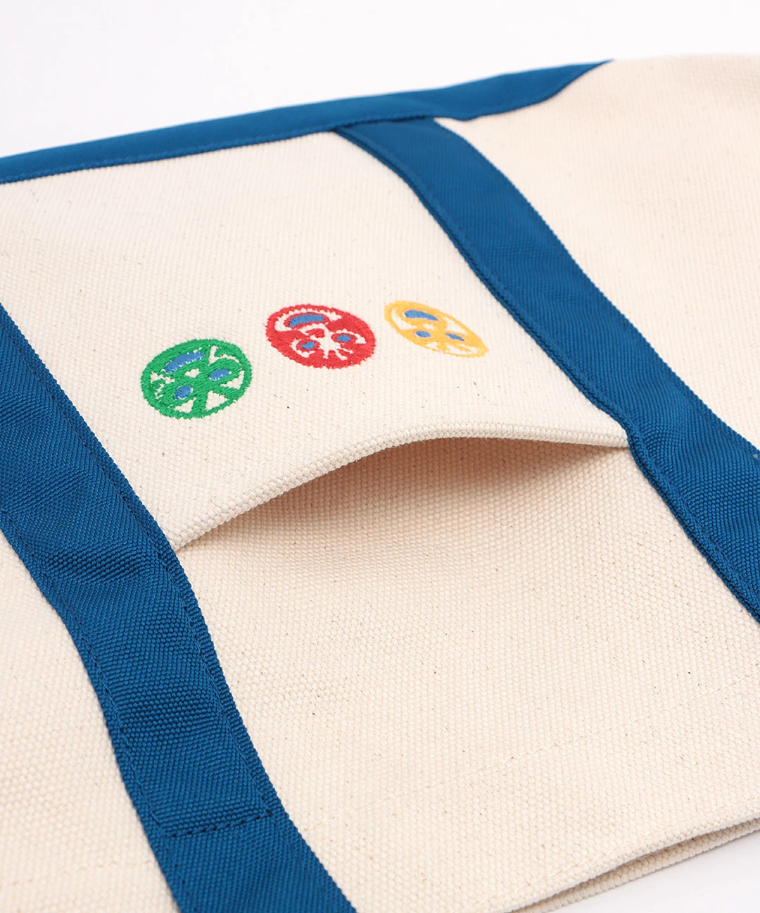 モチーフ刺繍キャンバストート / トート・エコバッグ・かご