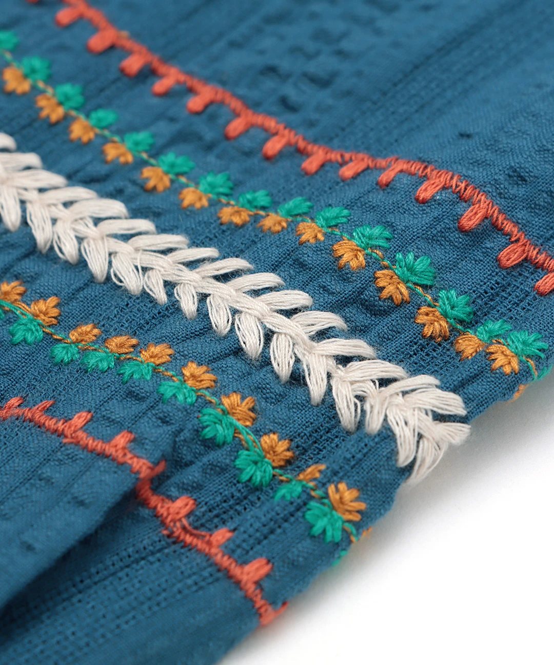 コットンサッカーストライプ刺繍ワンピース / ワンピース