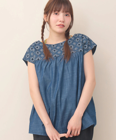 チチカカ |PORINA 2WAYデニム刺繍プルオーバー【WEB限定】