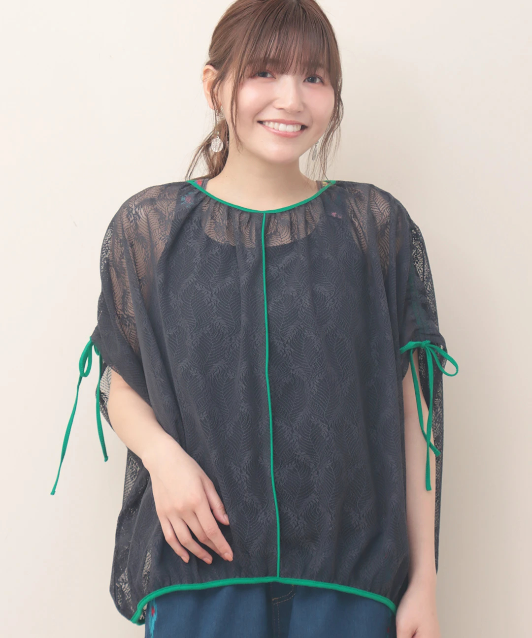 リーフメッシュレースポンチョプルオーバー / Tシャツ