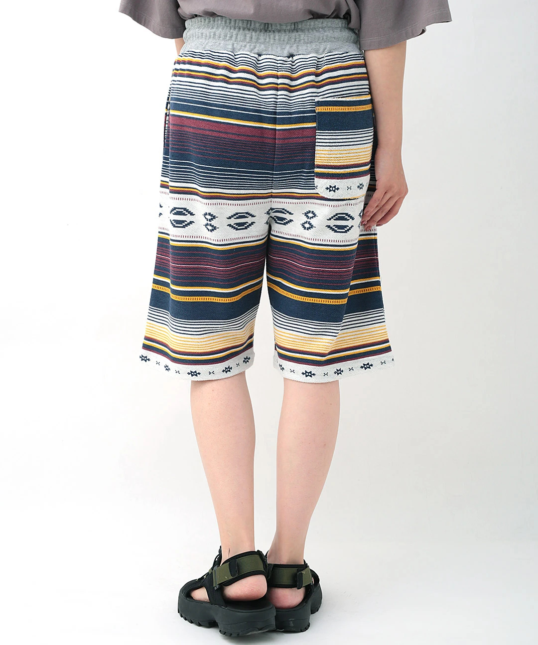 美品　manipuri ショートパンツ　花柄　マニプリ　Free size manipuri - manipuri マニプリ パンツ（その他） F ベージュx黒