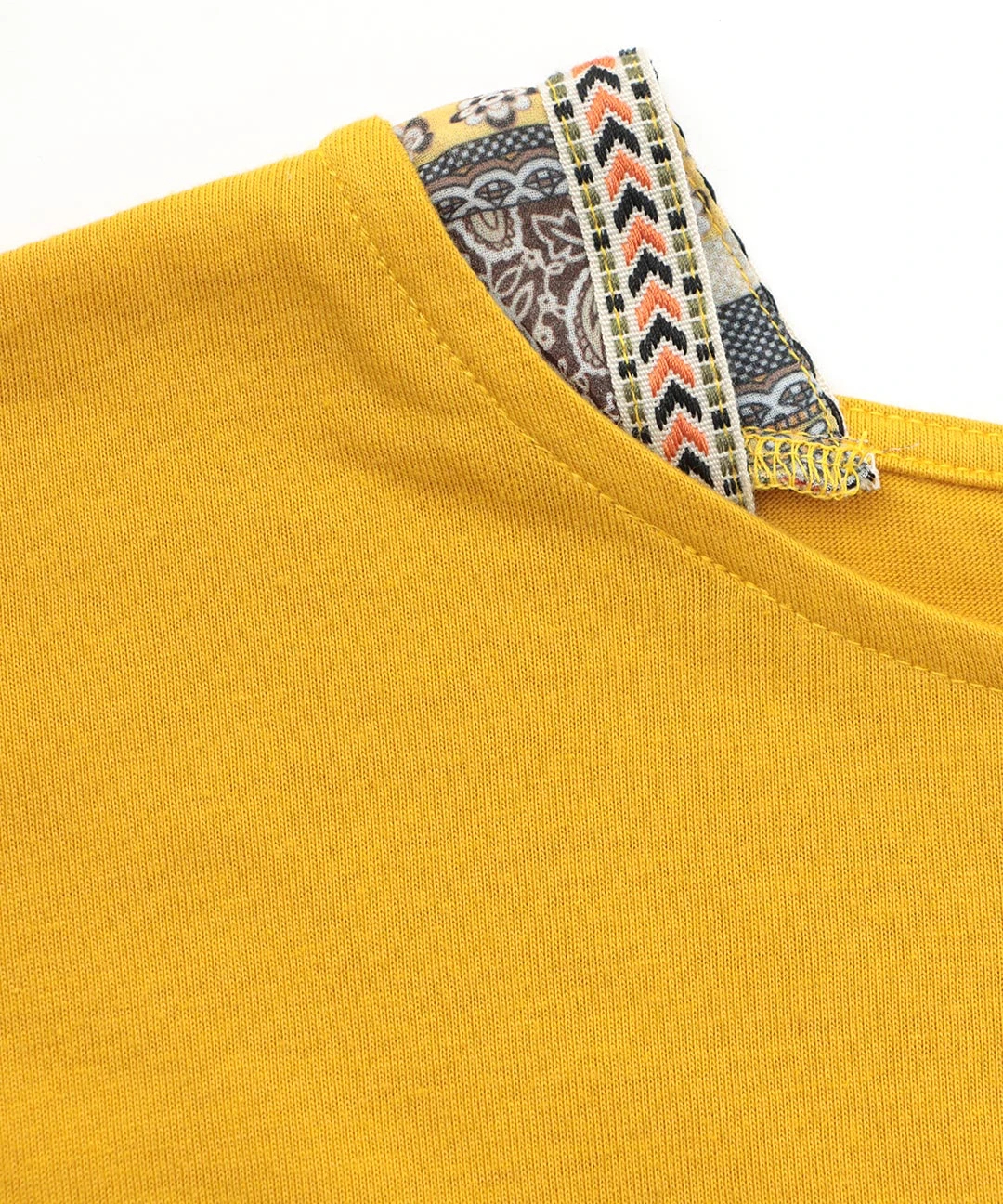 オシャレ★BABYLONE MANTECO★ポンチョ カーキ定価6万バビロン オシャレ☆BABYLONE MANTECO☆ポンチョ カーキ定価6万バビロン