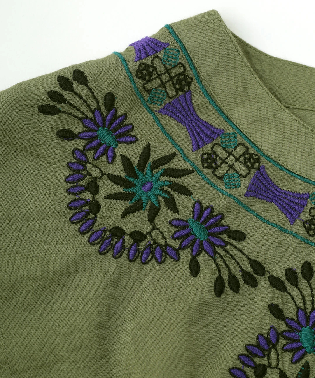 ジオメトリックフラワー刺繍ワンピース / ワンピース | エスニック