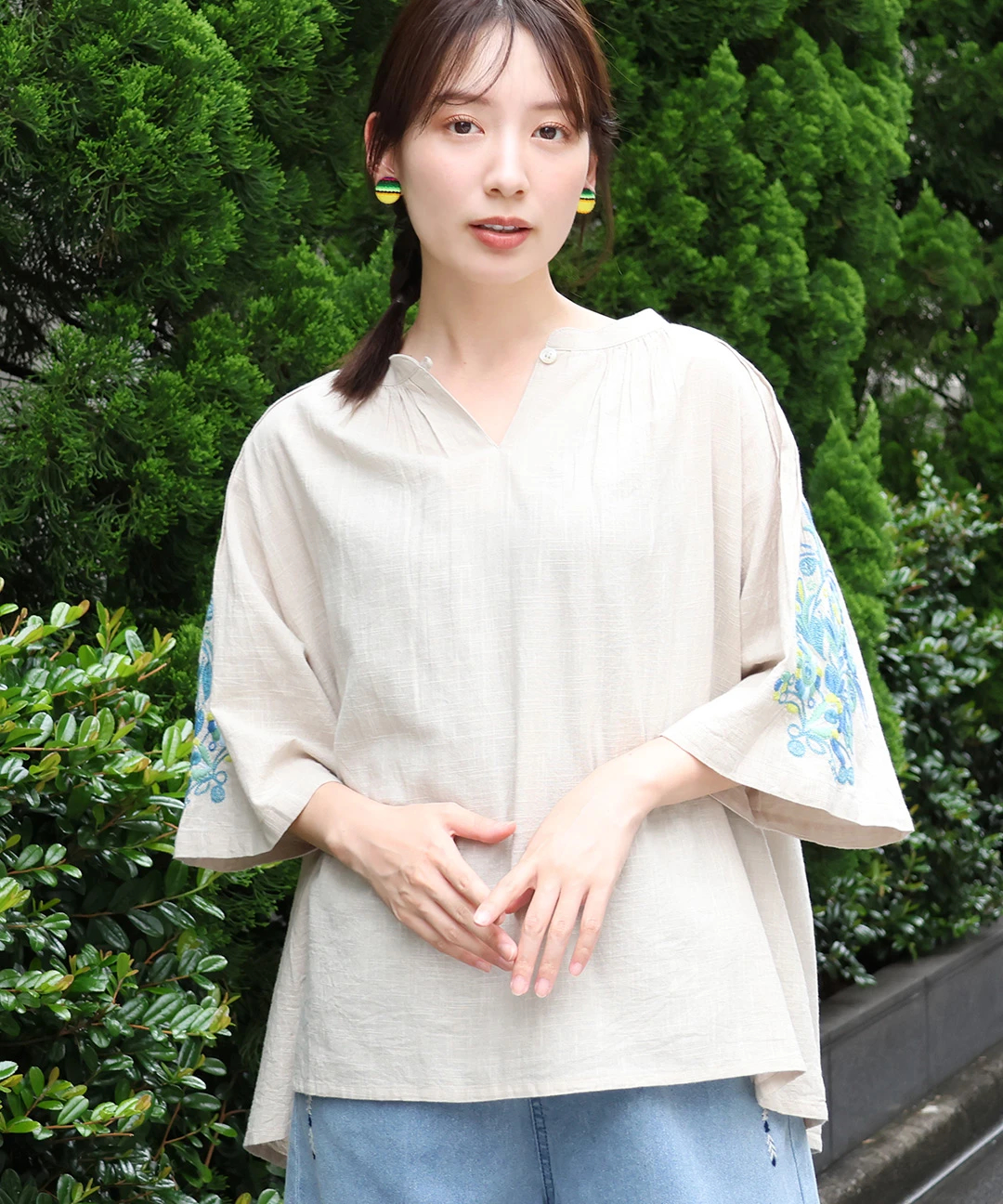 スリーブブーケ刺繍プルオーバー / シャツ・ブラウス