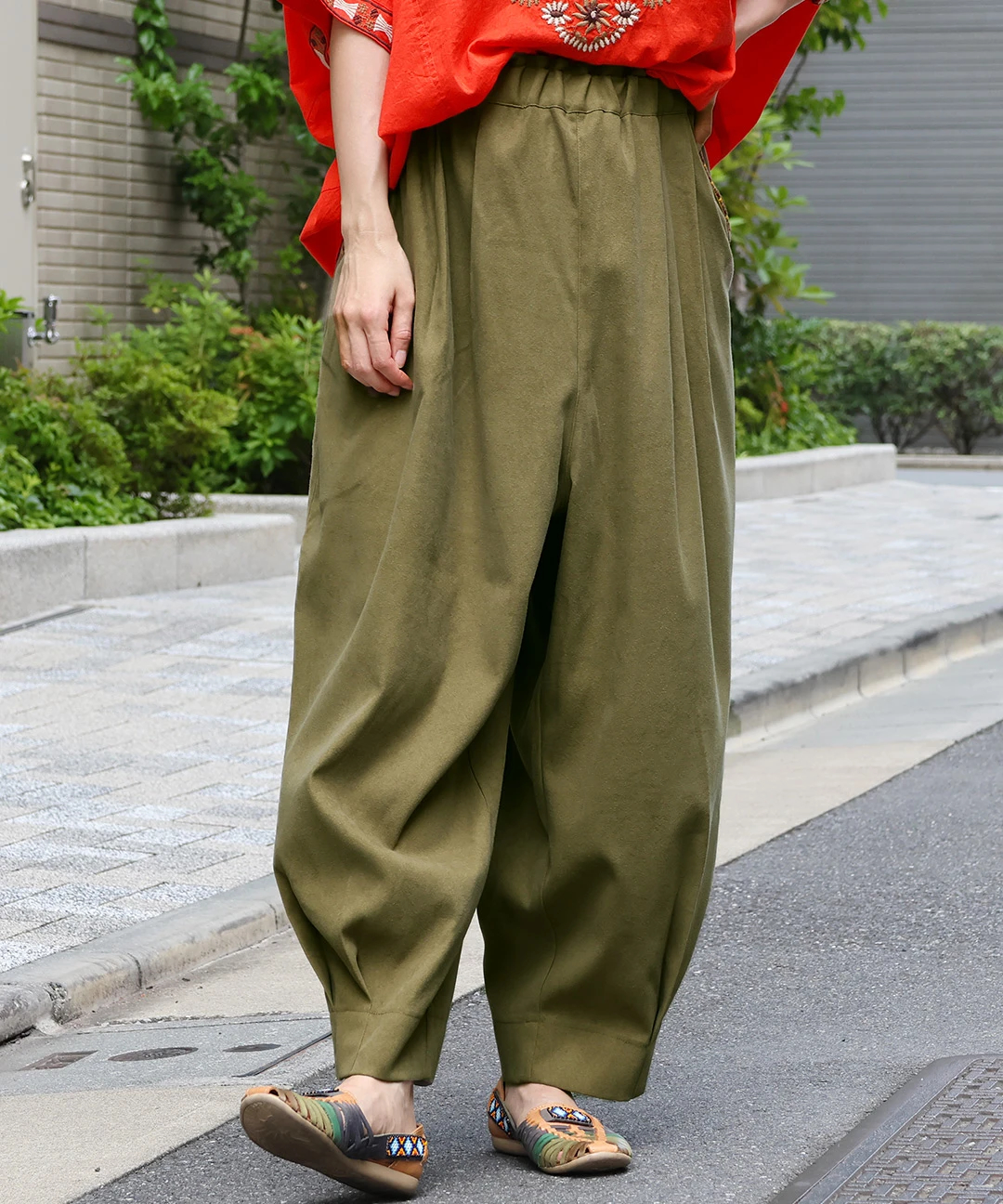 ピーチスキンエッグタックパンツ(大きいサイズ) / パンツ | エスニック