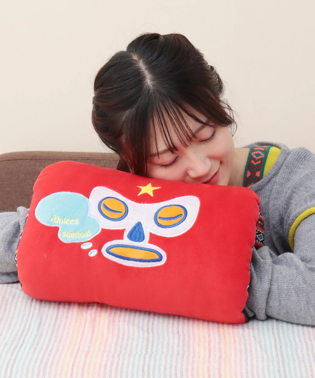 スエーニョ お昼寝クッション【12月1日(月)15時までの限定価格