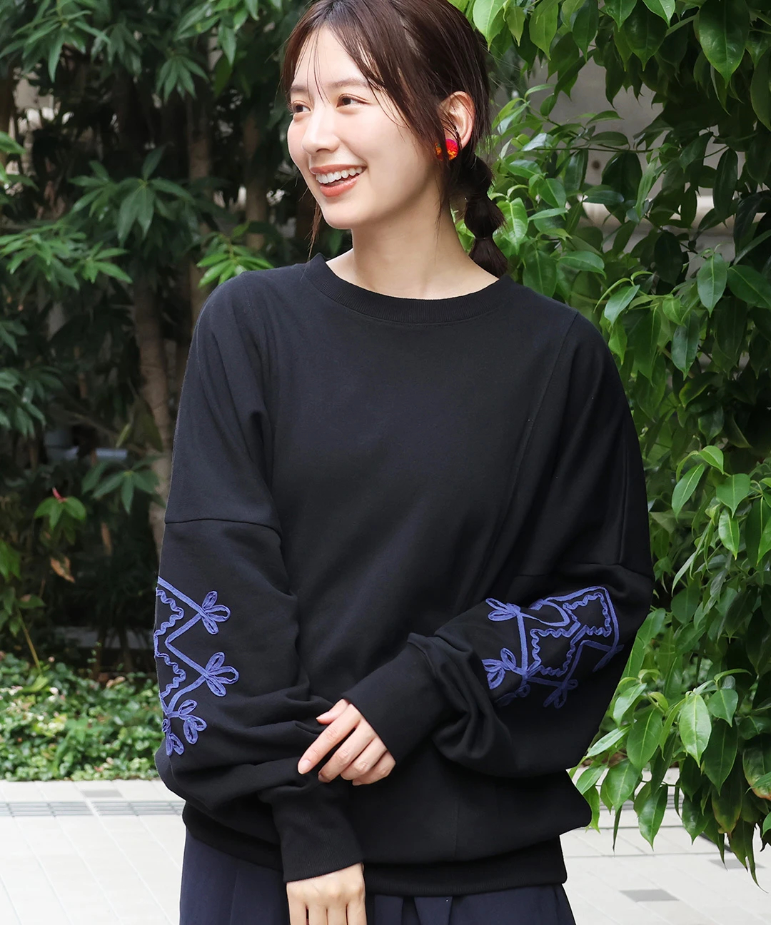 キカテープ刺繍スウェットプルオーバー / スウェット・パーカー