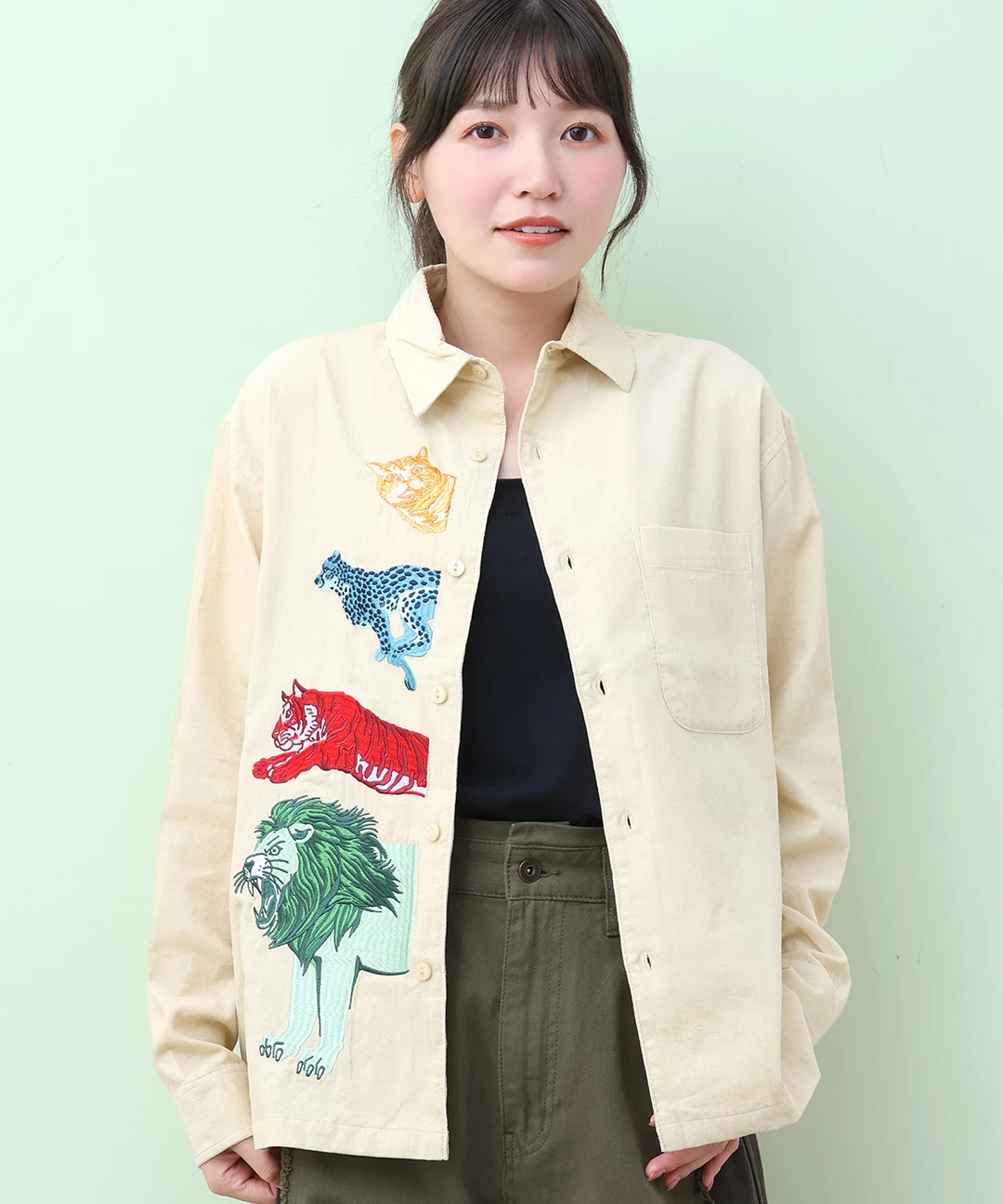 go slow caravan コーデュロイ前立て刺繍シャツ【WEB限定