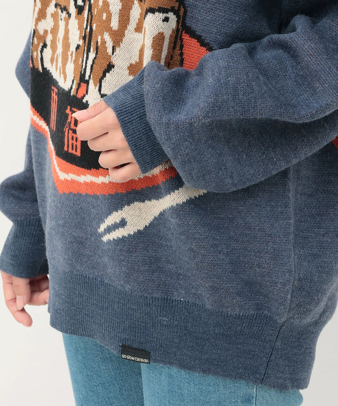 go slow caravan アメフクラガエルジャカードセーター【WEB限定