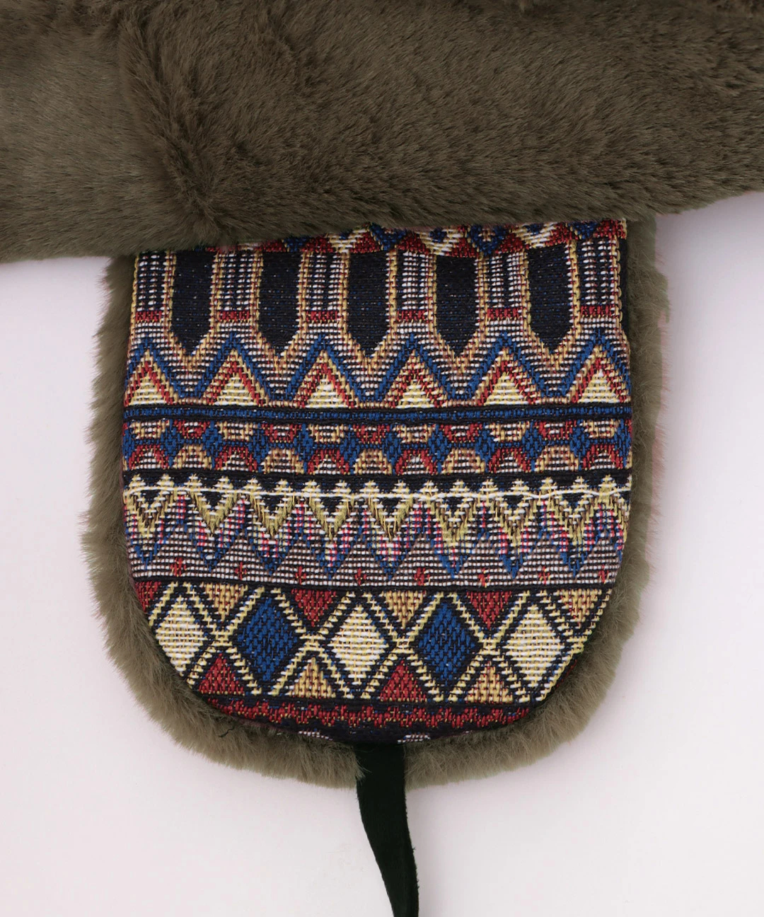 ゴブラン耳当てチューリップハット 【3月2日(月)15時までの限定価格