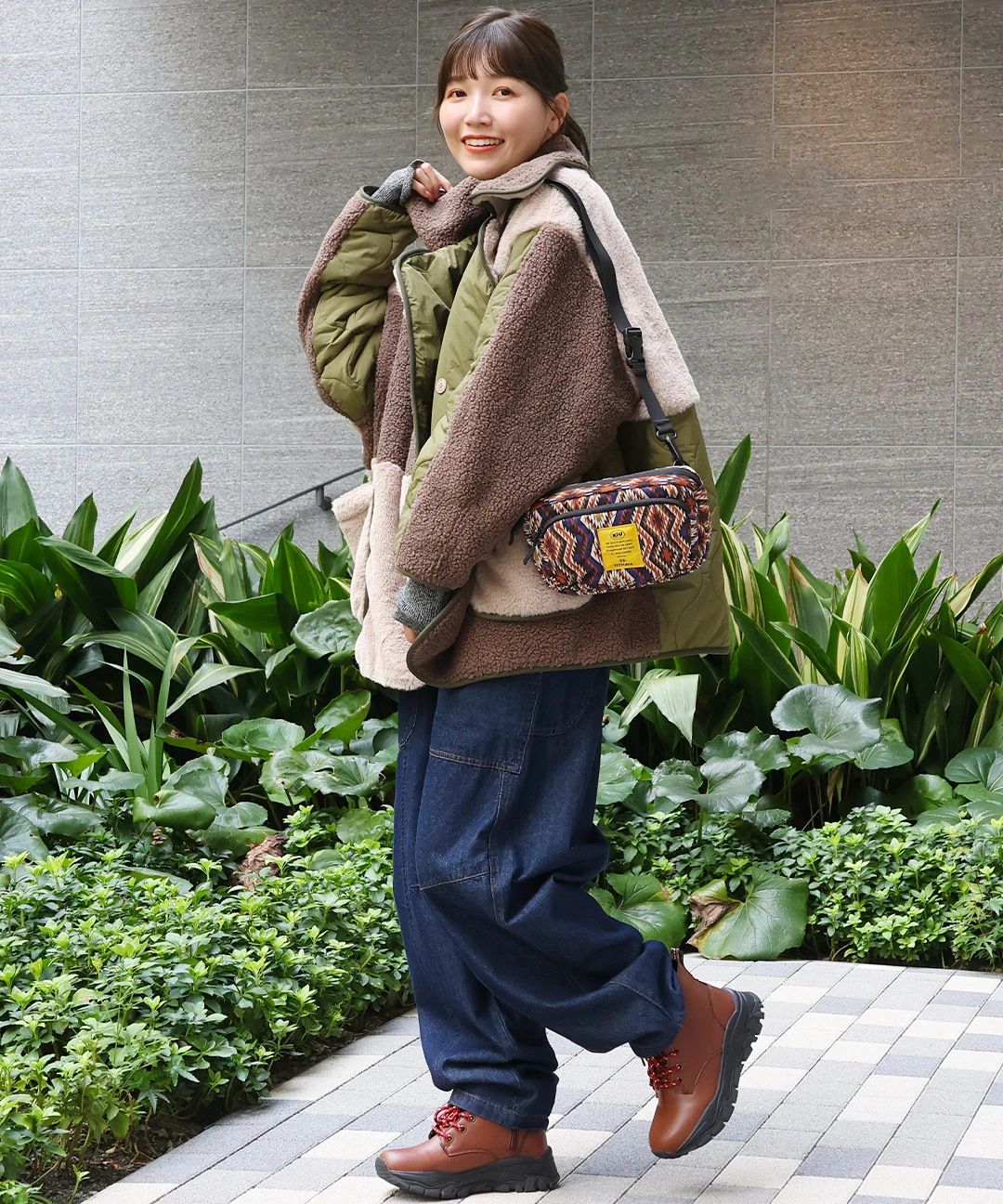 KiU コラボ パデットフロントミニショルダー / ショルダーバッグ