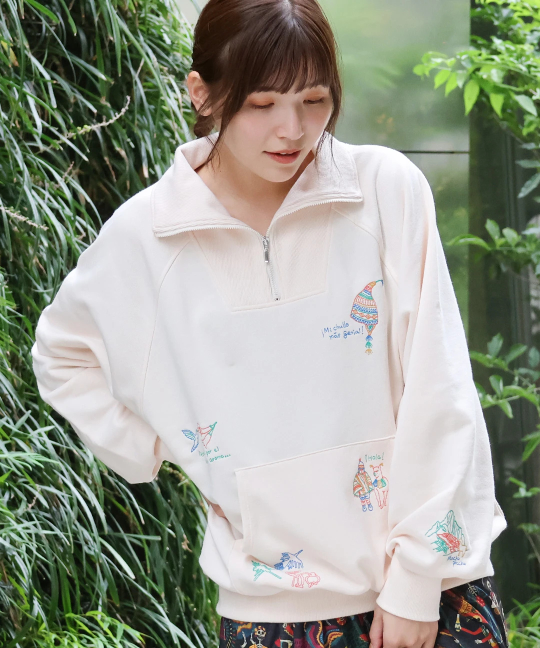 スケッチ刺繍ハーフジッププルオーバー / スウェット・パーカー