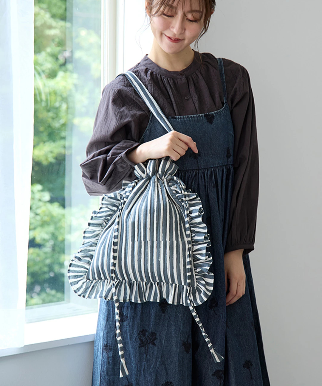 フリル巾着トートバッグ【WEB限定】 / トート・エコバッグ・かご