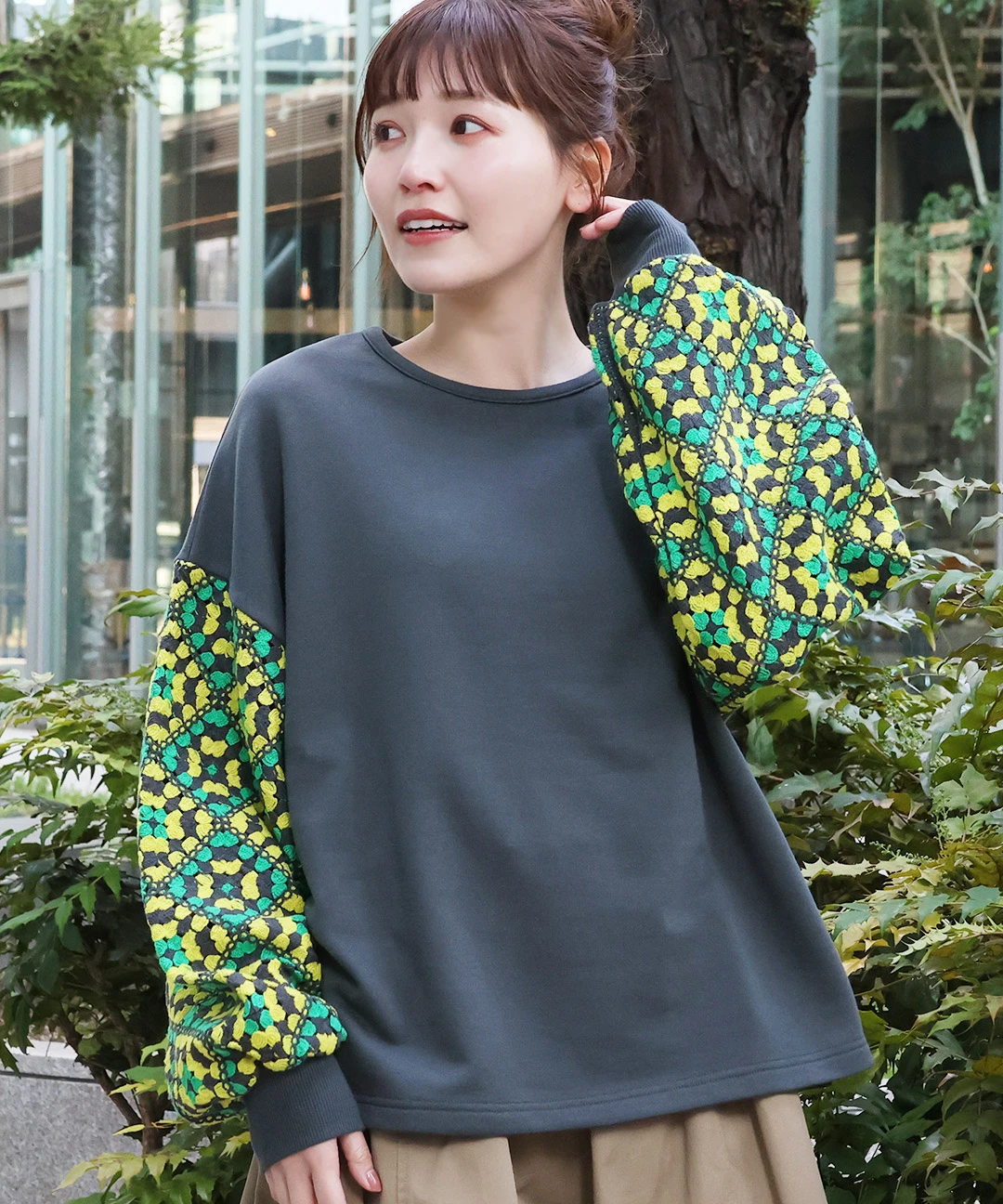 新品□CLOCHE クロシェ 切替起毛パーカープルオーバー トップス