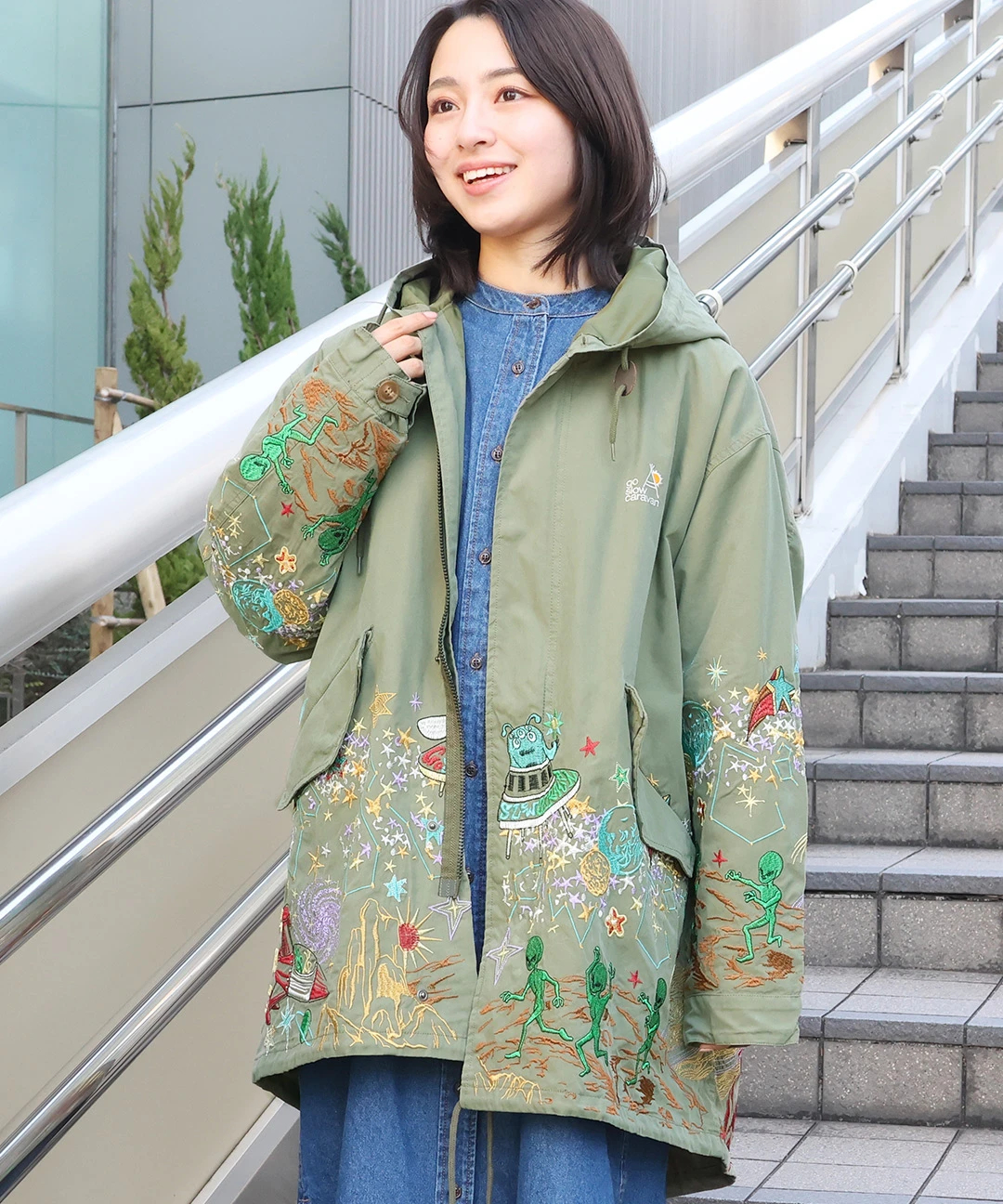 go slow caravan コットンナイロンパネル刺繍モッズコート【WEB