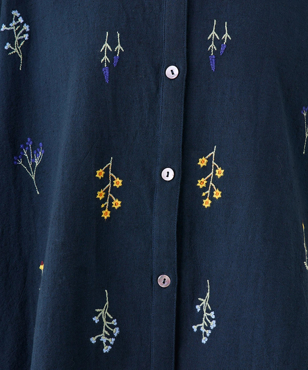 PORINA フルール刺繍ブラウス【WEB限定】 ／ シャツ 羽織り トップス レディース 春 夏 秋 半端袖 ふんわり 花柄 インド 綿 コットン 麻 リネン ボタン os チチカカ PORINA フルール刺繍ブラウス【WEB限定】 ／ シャツ