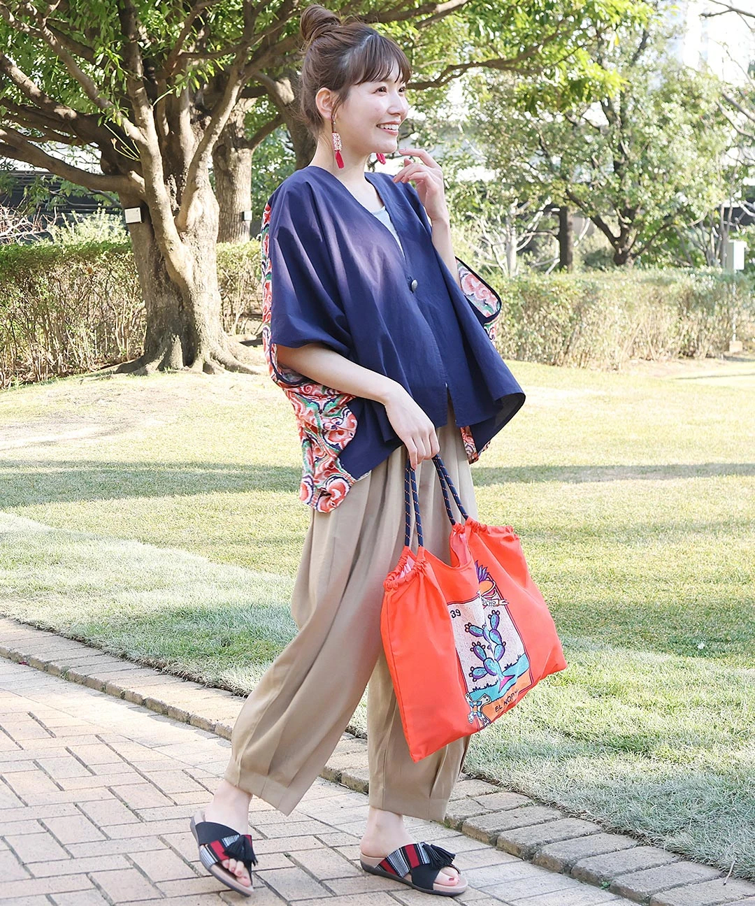 刺繍入りパラコードハンドルトート / トート・エコバッグ・かごバッグ