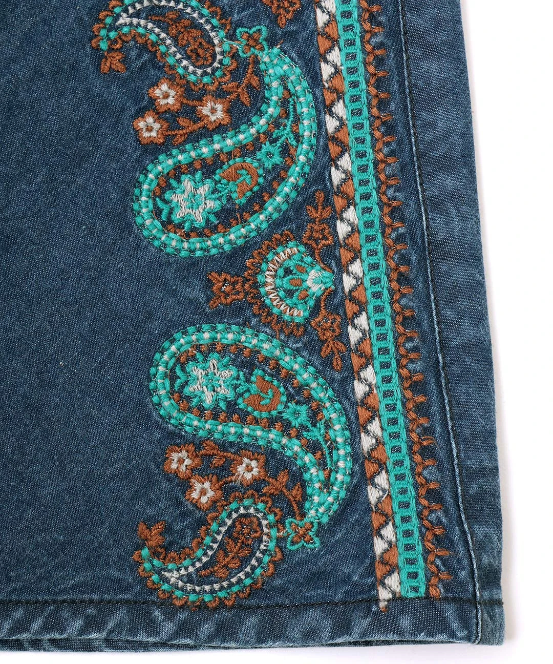 Rico ライトデニムペイズリー刺繍スカート / スカート | エスニック