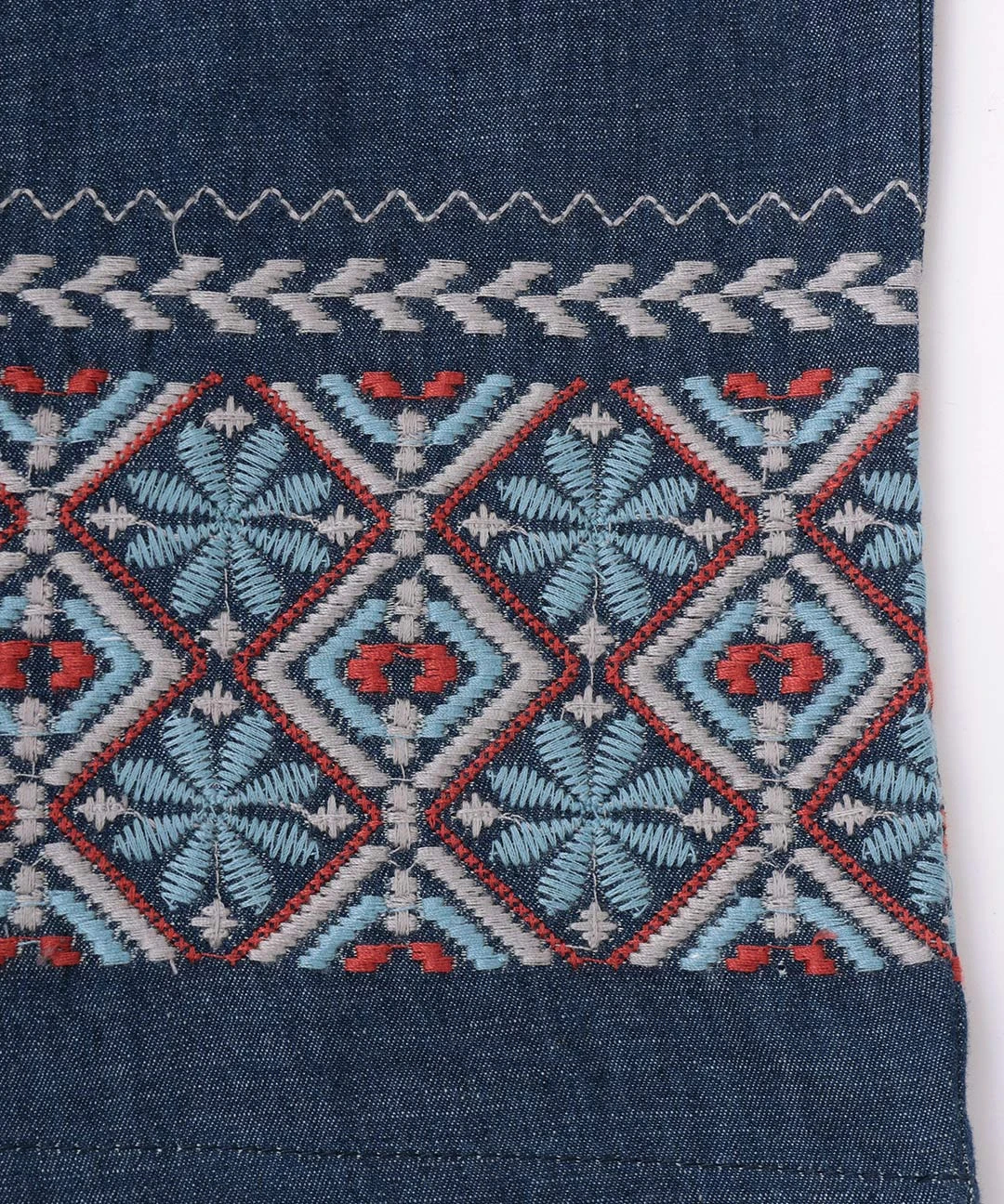 新品　チチカカ　エンブロイダリーデニムパンツ　刺繍 新品 チチカカ エンブロイダリーデニムパンツ 刺繍 - メルカリ