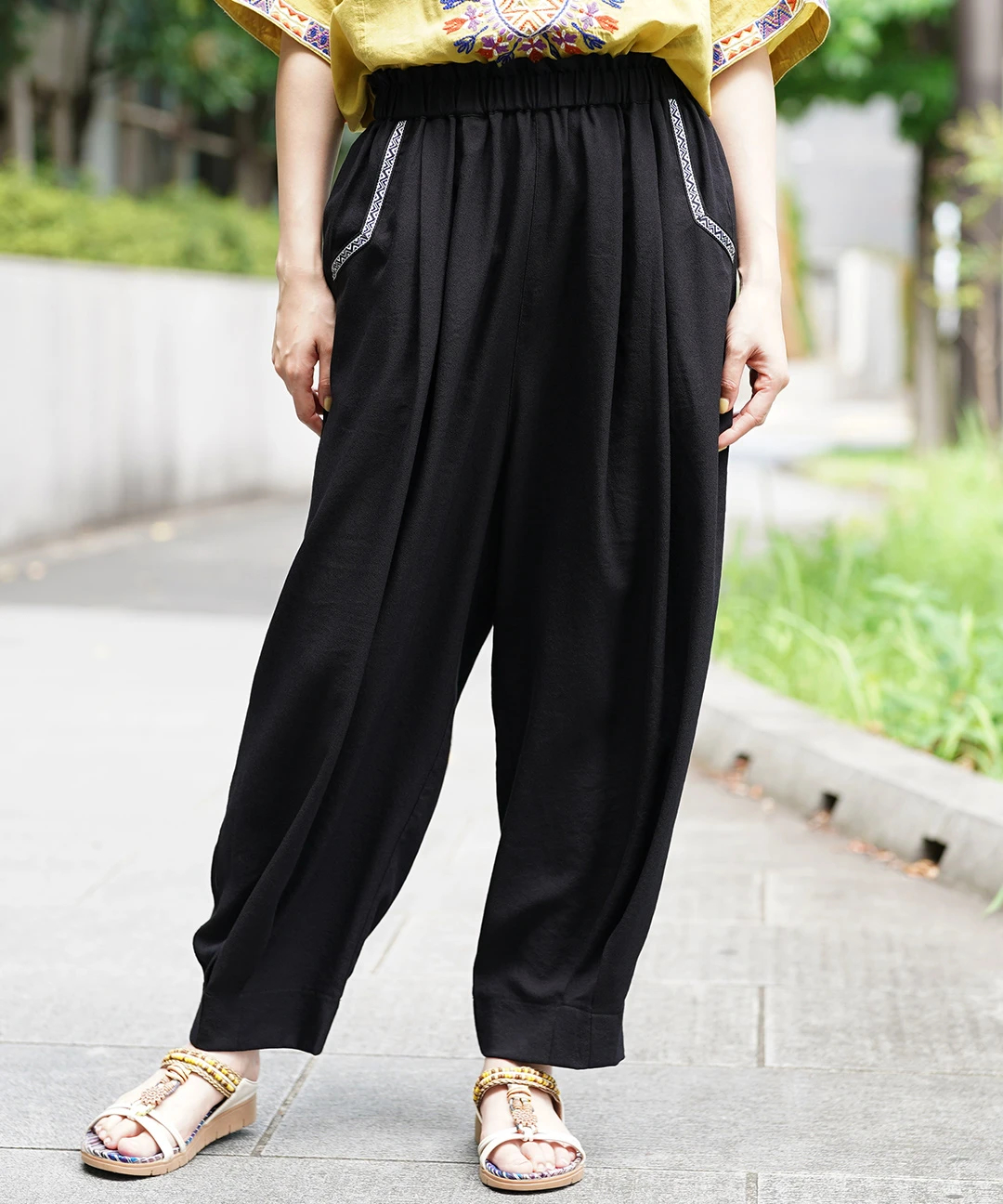 黒 サルエルパンツ タック入り 88mCFw4YLVEW.jpg?width=768