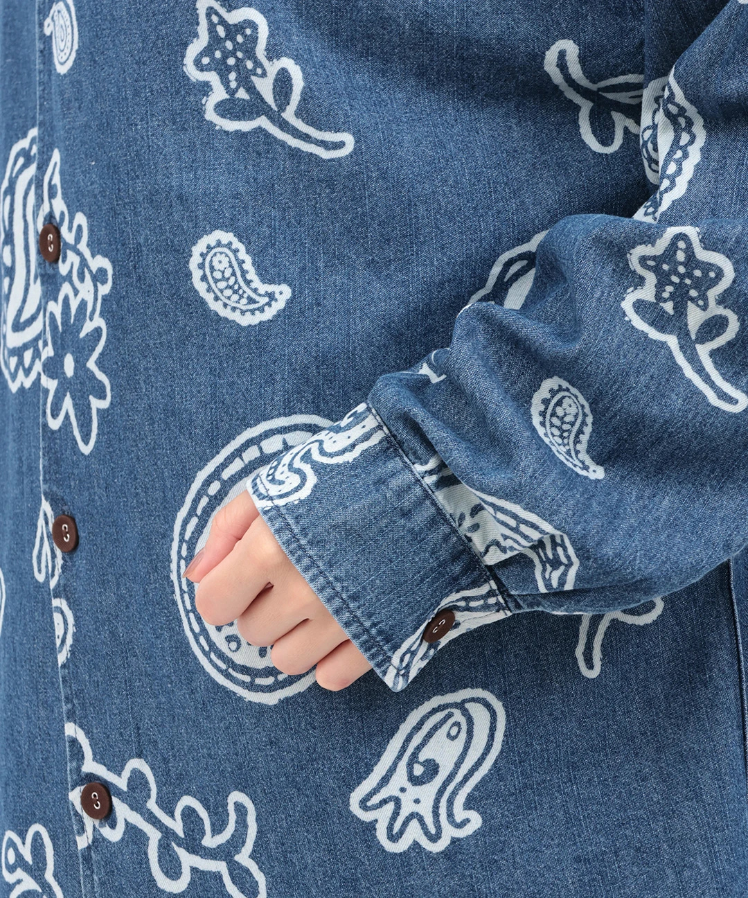 チチカカ（titicaca）/go slow caravan デニム総柄抜染ペイズリーシャツ【WEB限定】 go slow caravan デニム総柄抜染ペイズリーシャツ【WEB限定】 / シャツ