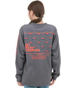 チチカカ |go slow caravan USAコットンスクエアロゴバックプリントTシャツ【WEB限定】