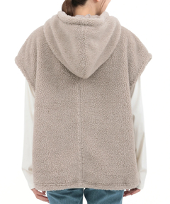 チチカカ |Orale! ボアジップフードベスト