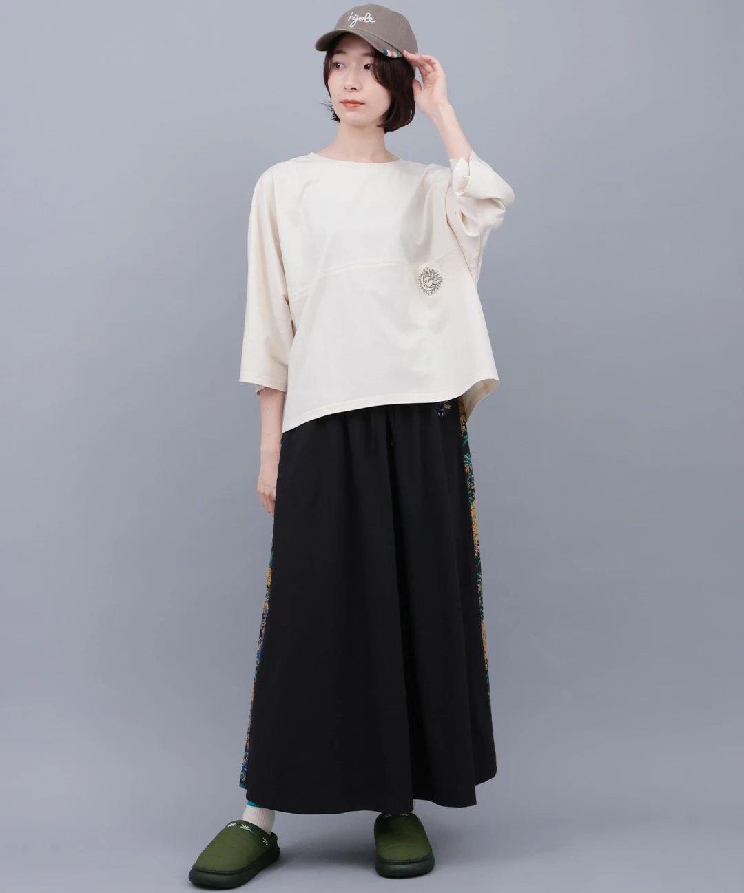 ナチョ出品 ネイティブ刺繍キルティングスリッポン / その他シューズ | エスニック