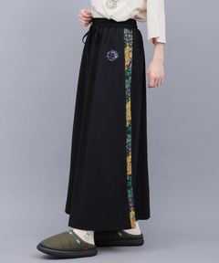 チチカカ |ドライ軽量ストレッチUVラインスカート