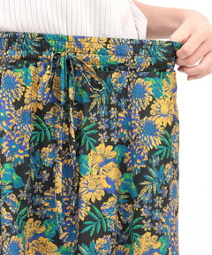 チチカカ |ドライ軽量ストレッチUVラインスカート