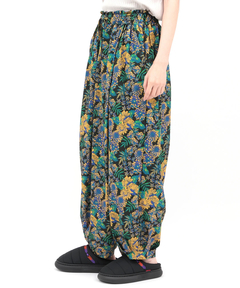 チチカカ |ドライ軽量ストレッチUVタイ風パンツ