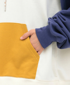 チチカカ |サンフェイスプリントスウェットプルパーカー