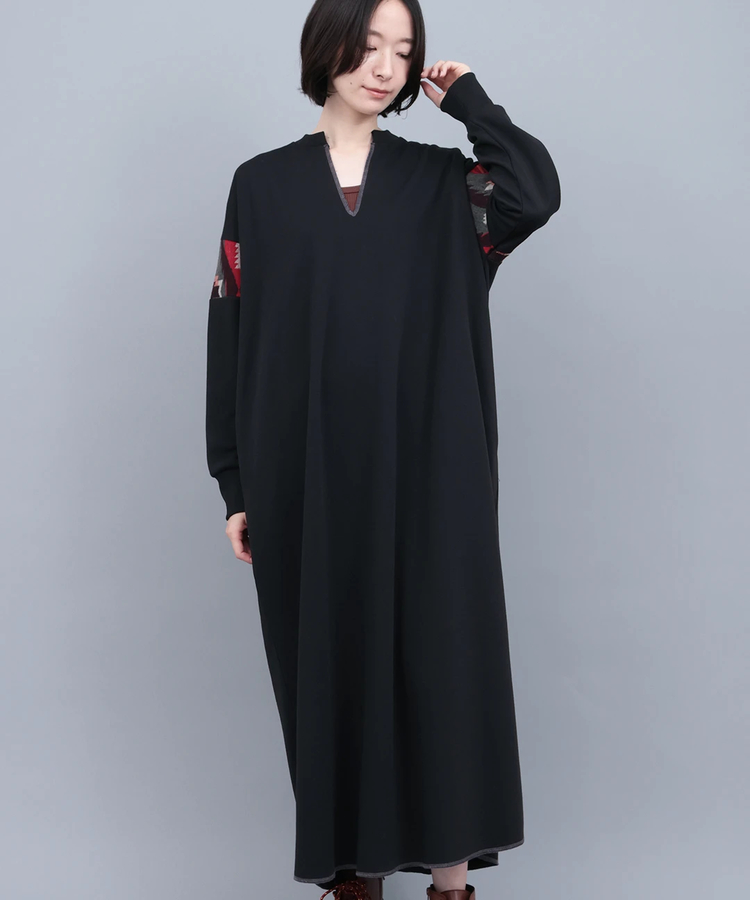 裏ジャギースリットネックワンピース/着用写真